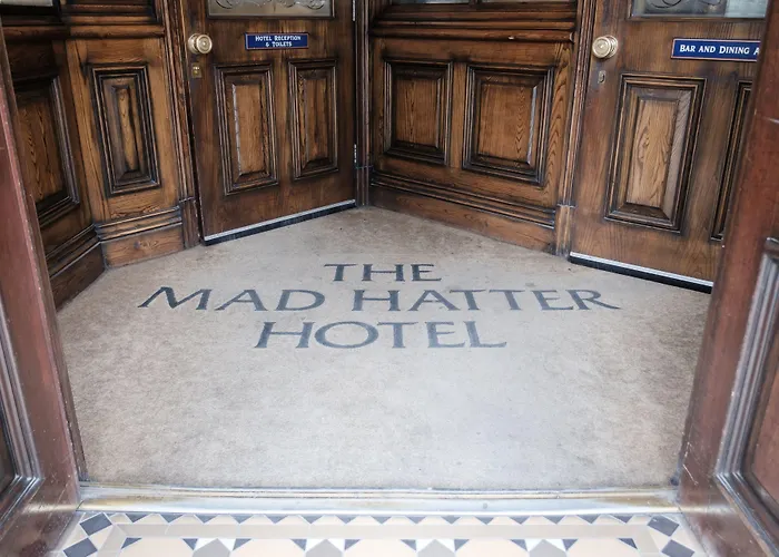 The Mad Hatter Hotel Лондон
